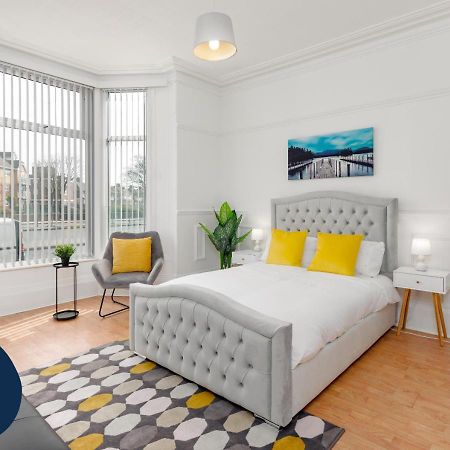 Flatzy - 6 Bed Oasis Close To Football Stadiums 利物浦 外观 照片