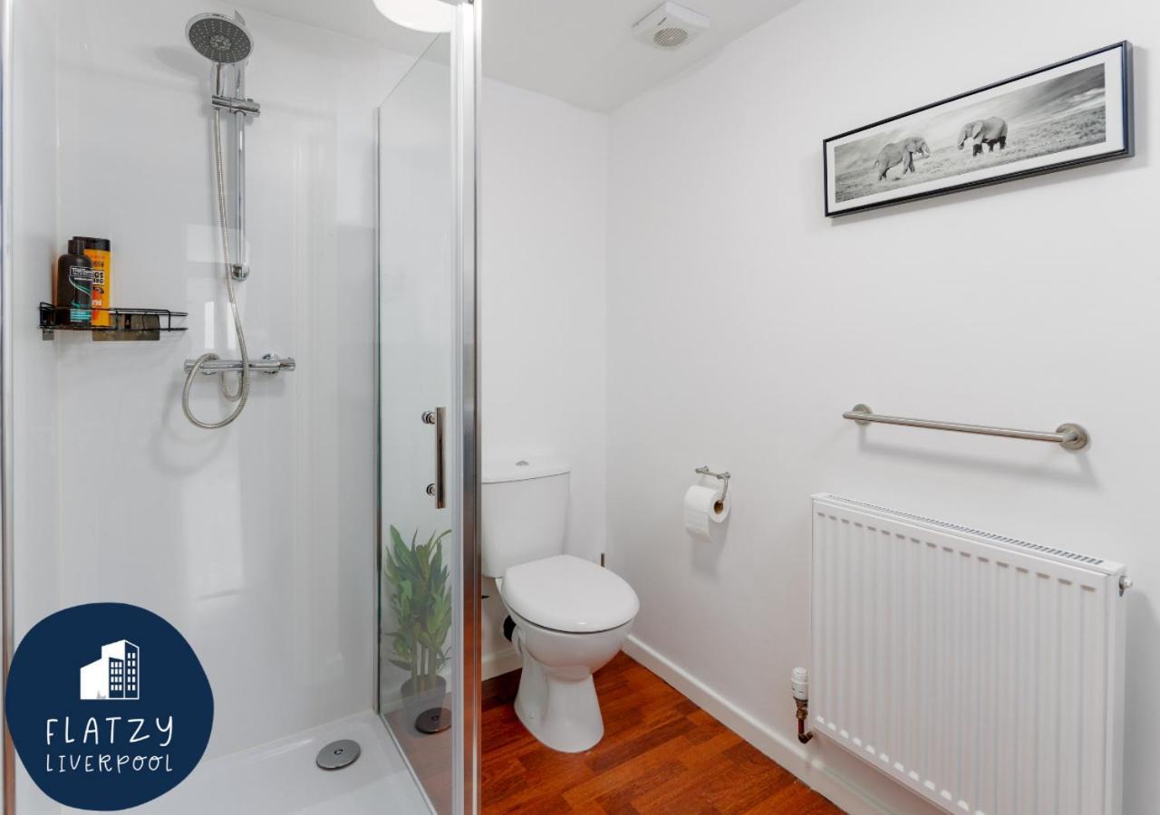 Flatzy - 6 Bed Oasis Close To Football Stadiums 利物浦 外观 照片