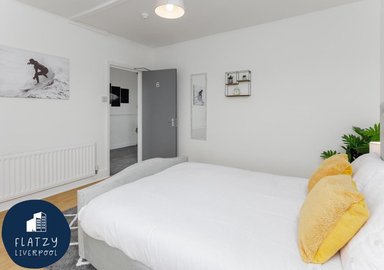 Flatzy - 6 Bed Oasis Close To Football Stadiums 利物浦 外观 照片