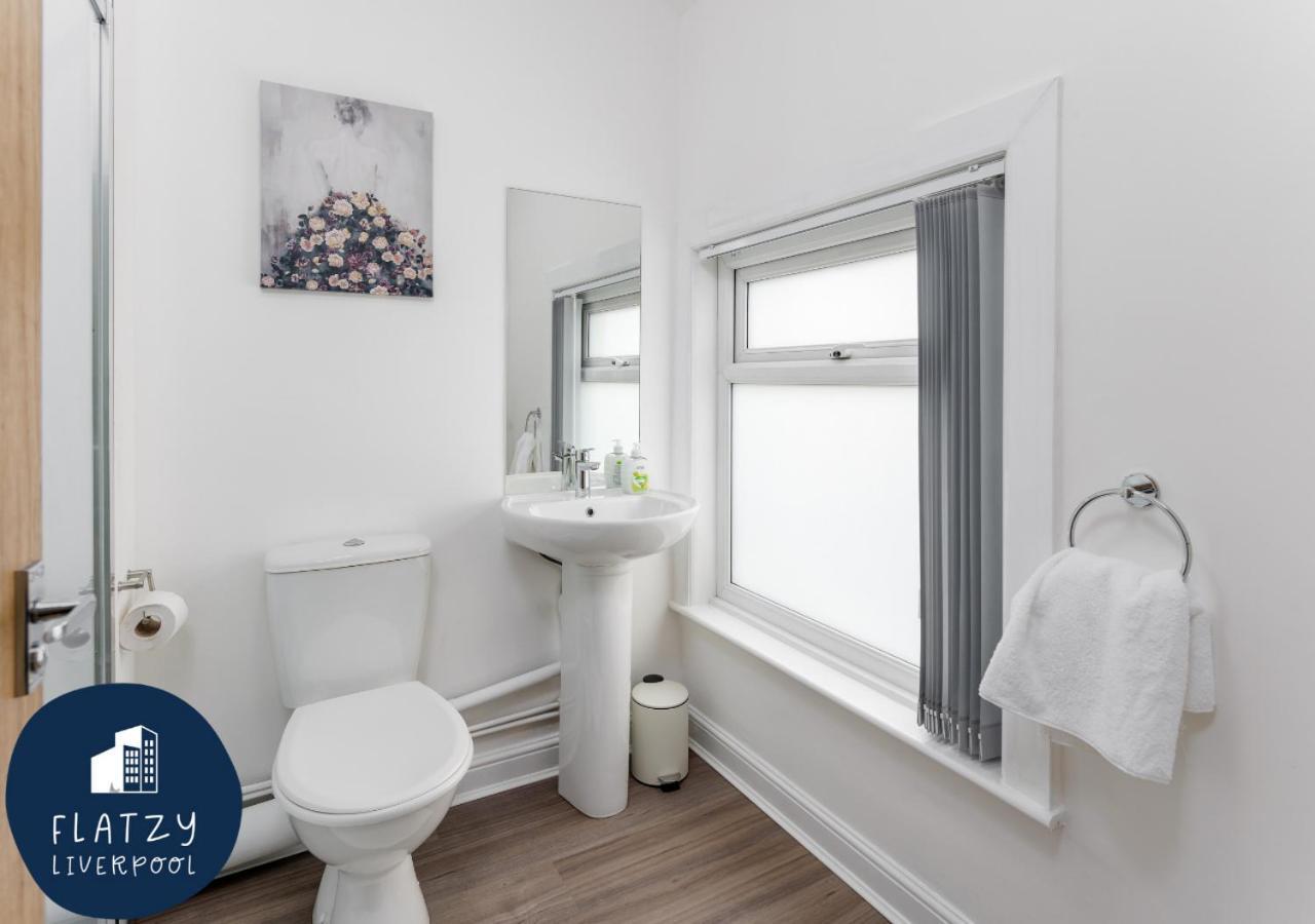 Flatzy - 6 Bed Oasis Close To Football Stadiums 利物浦 外观 照片