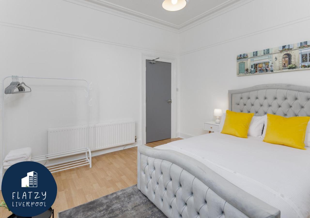 Flatzy - 6 Bed Oasis Close To Football Stadiums 利物浦 外观 照片
